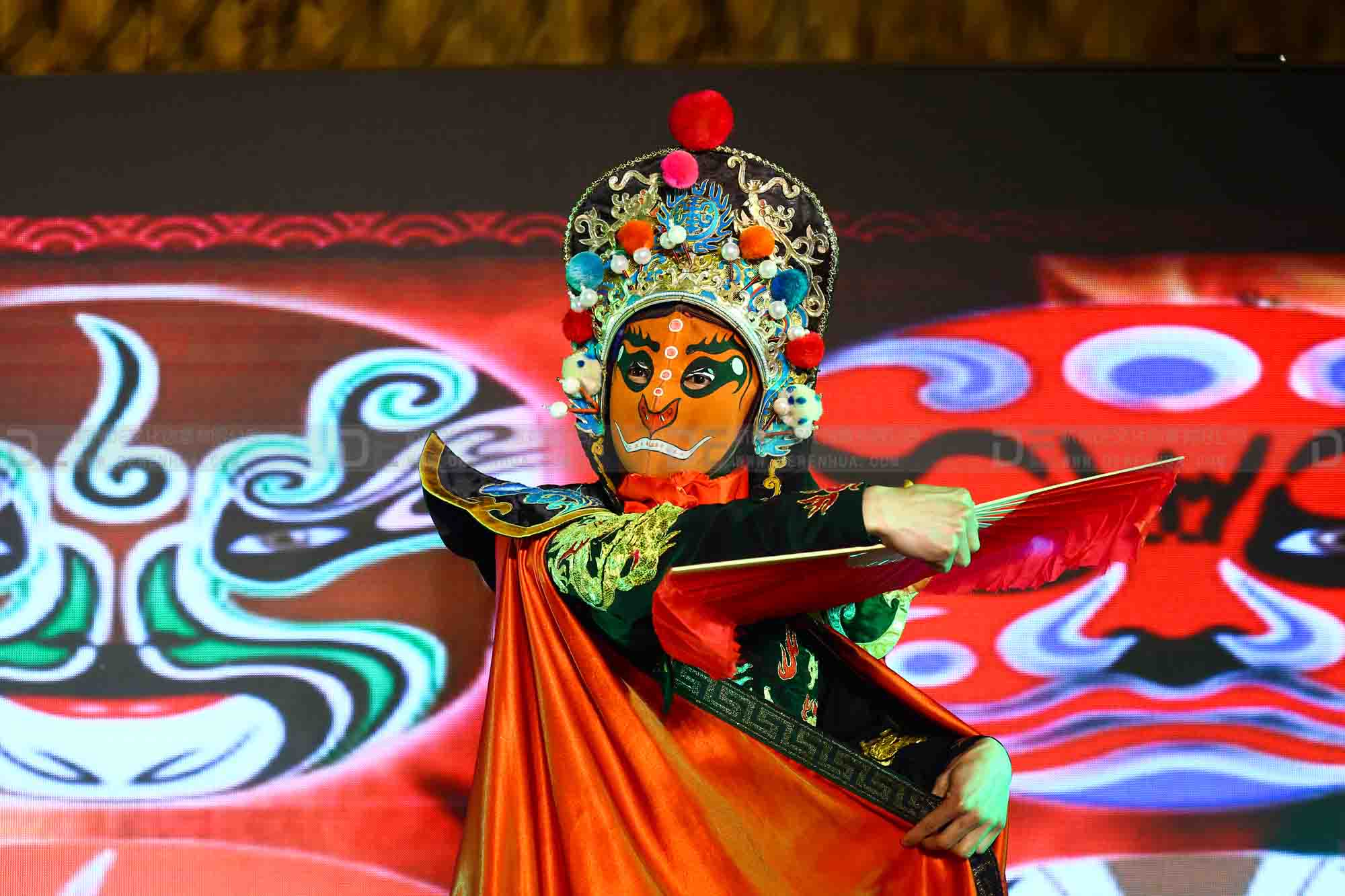 演艺资源-变脸 - 厦门娇媒文化演艺经纪公司